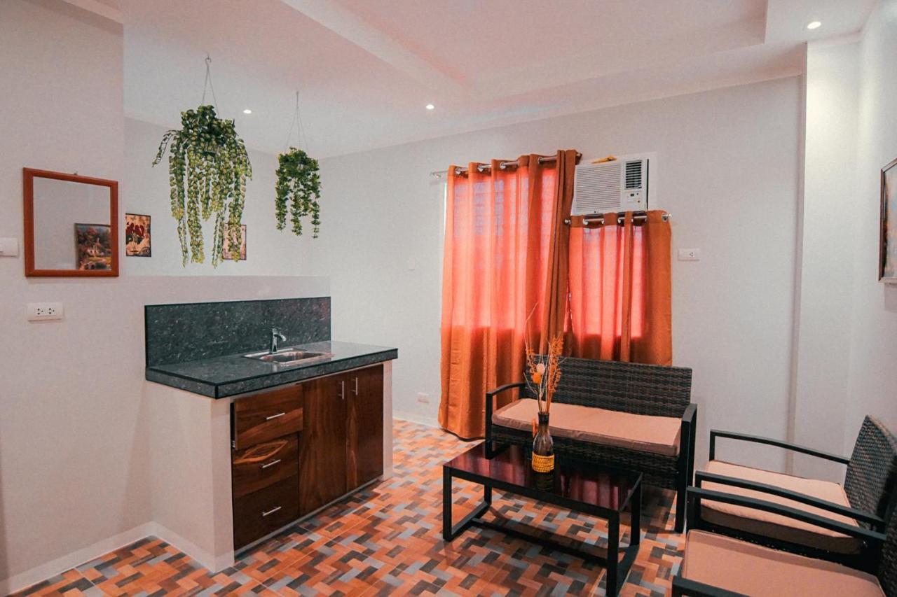 Kingswick Residences & Lodge Dumaguete City Buitenkant foto