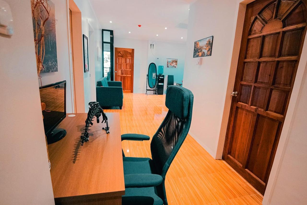 Kingswick Residences & Lodge Dumaguete City Buitenkant foto