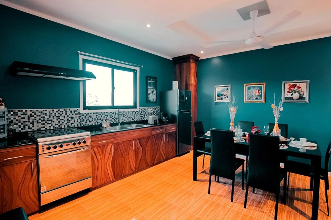 Kingswick Residences & Lodge Dumaguete City Buitenkant foto